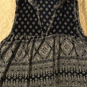 Sleeveless Patterned Tunic